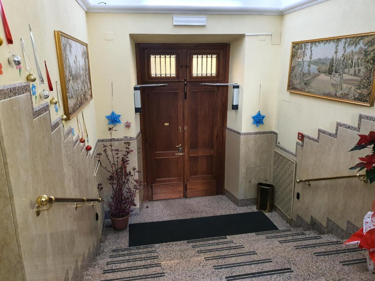 Suore Concezioniste Missionarie - Carmen Salles Roma B&B 외부 사진