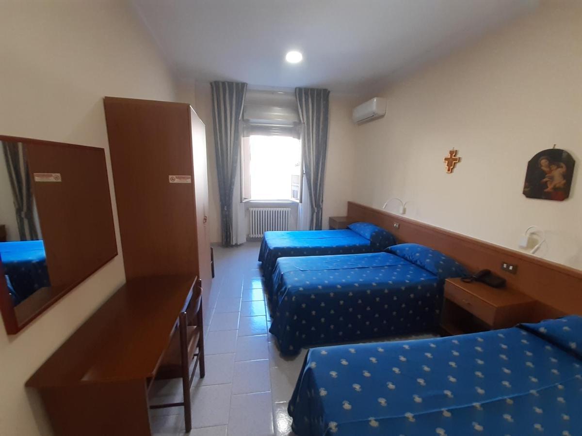 Suore Concezioniste Missionarie - Carmen Salles Roma B&B 외부 사진