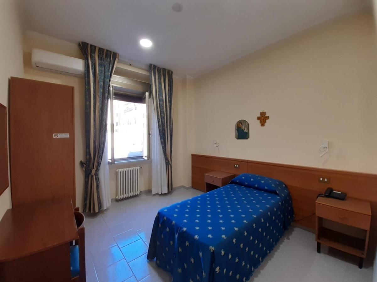 Suore Concezioniste Missionarie - Carmen Salles Roma B&B 외부 사진