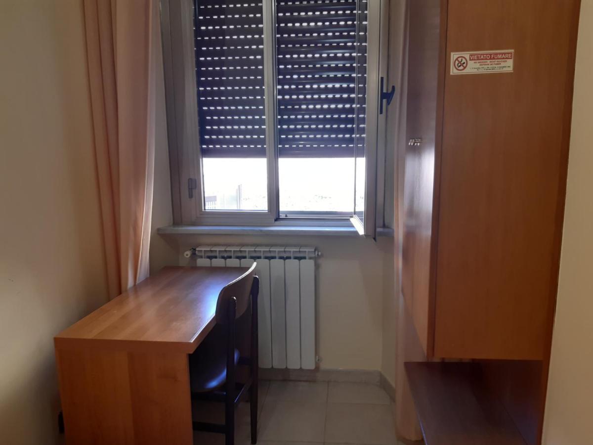 Suore Concezioniste Missionarie - Carmen Salles Roma B&B 외부 사진