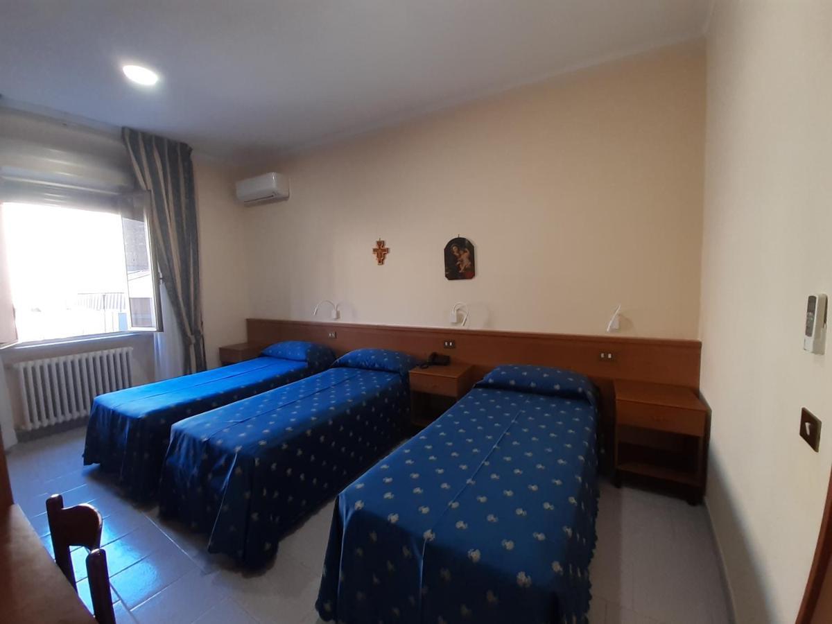 Suore Concezioniste Missionarie - Carmen Salles Roma B&B 외부 사진