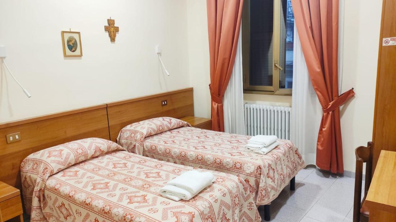Suore Concezioniste Missionarie - Carmen Salles Roma B&B 외부 사진